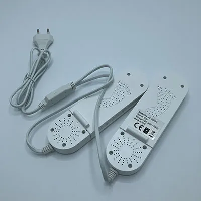 Uscător de pantofi albi.