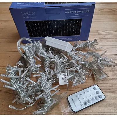 MOON - Lanțul de iluminat