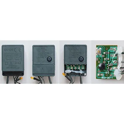 Lanț de iluminat decorativ cu 96 de becuri miniaturale colorate (galben, verde, roșu și albastru) neînlocuibile și o unitate intermitentă.