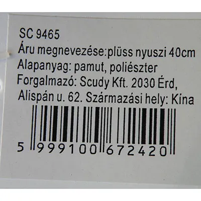 Iepuraș alb de pluș într-o rochie purpurie, cu un accesoriu în formă de morcov. Jucăria are o ventuză atașată la cap cu o sfoară. Dimensiune de 40 cm.
