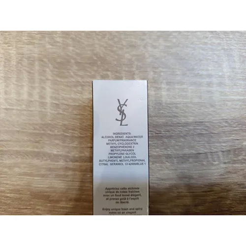 Yves Saint Laurent - Parfumuri