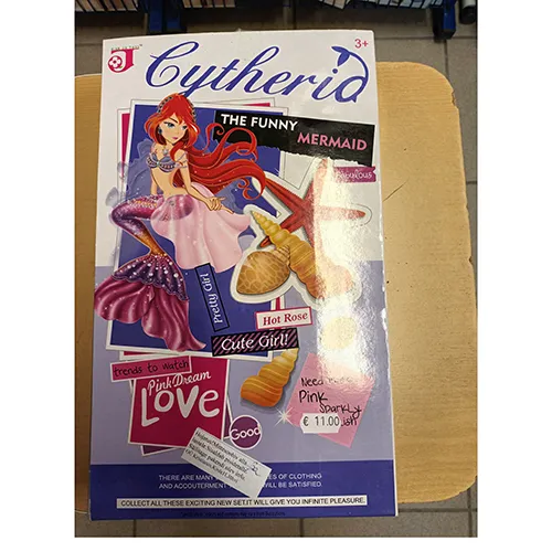 Mega Creative - Păpușă de plastic