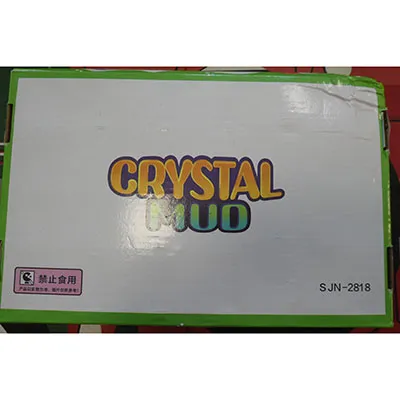 Mâzgă multicoloră într-un recipient transparent din plastic cu capac în formă de pisică.