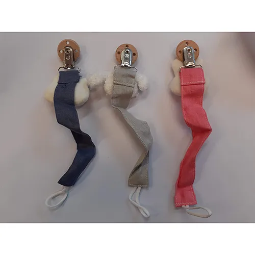 Suport pentru suzetă. Produs vândut online, în special prin Amazon (ASIN: B0BMQ3JZCY)