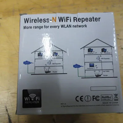 Repetor WiFi alb.