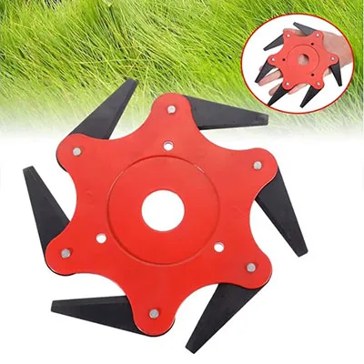 Atașament pentru mașini de tăiat perii pentru tunderea și tăierea marginilor gazonului sau a altor vegetații. Atașamentul de tăiere cuprinde șase cuțite mobile care pot fi utilizate pentru tăiere atunci când se rotesc la viteză mare. Produs vândut online, în special prin intermediul AliExpress (număr de identificare: 1005005791183576).