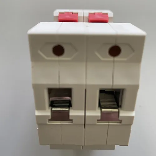 Jenngaoo - Întrerupător de circuit