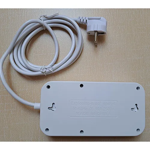 POWER STRIP (LUFEIS) - Extension lead