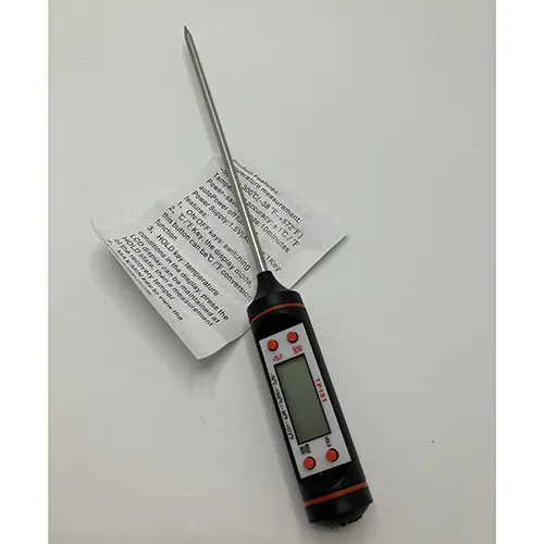 Termometru digital de bucătărie cu 4 butoane, cu o lungime de aproximativ 40 cm.