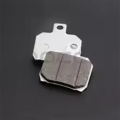 Pereche de plăcuțe de frână spate, destinate următoarelor motociclete PIAGGIO: X8 (125 și 200), ani model: 2004 - 2005; X9 Evoluția, ani model: 2005 - 2007; 500cc, ani model: 2003 - 2006; 500, adică anul modelului: 2007. Produs vândut online, în special prin intermediul AliExpress.