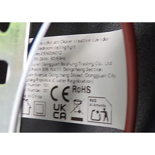 Lampă de plafon, intrare: 85-265V, 50/60Hz. Produs vândut online, în special prin TEMU cu număr de identificare: 60110028790458.