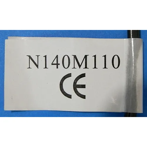 Lanț de iluminat decorativ în formă de șir, cu o unitate intermitentă cu 8 funcții și o priză care poate fi extinsă cu membri suplimentari.