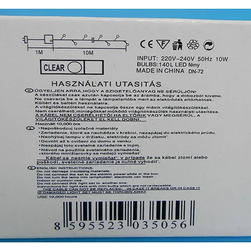 Lanț de iluminat, 10 metri, cu lumini LED neînlocuibile care pot fi conectate direct la tensiunea rețelei și o unitate de control intermitentă.