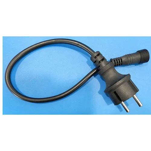 Lanț de iluminat extensibil decorativ cu cuplă detașabilă, care conține 10 bucăți, suporturi pentru lămpi E27 și 5 metri lungime. 16A, 250V ~ IP4.