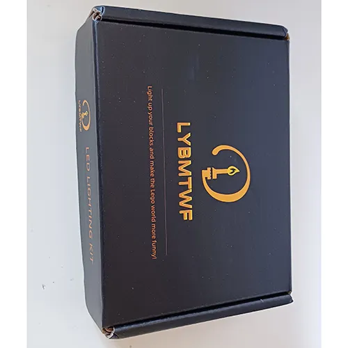 Set de cărămizi din plastic cu lumină LED. Produs vândut online, în special prin intermediul AliExpress.