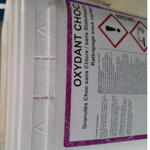 Age de l'eau - Tratarea apei din piscină