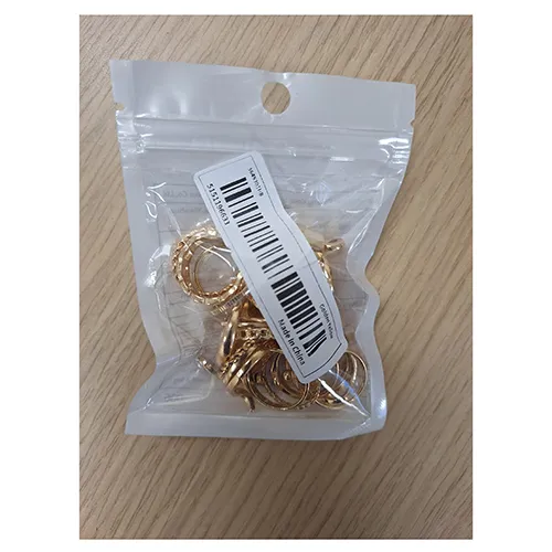 Set de 27 de inele, promovate ca vintage. Produs vândut online, în special prin intermediul Temu.