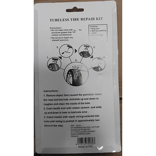 Cinci kituri de reparare a anvelopelor auto care conțin benzi de cauciuc, un adeziv pentru soluții de cauciuc și două instrumente de reparare.