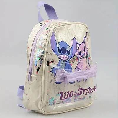 Rucsac cu o imprimare de personaje de animație Lilo și Stitch. Produs vândut online, în special prin intermediul Temu (identificator de produs: 601100079730305). Data producției: 2025/02/06