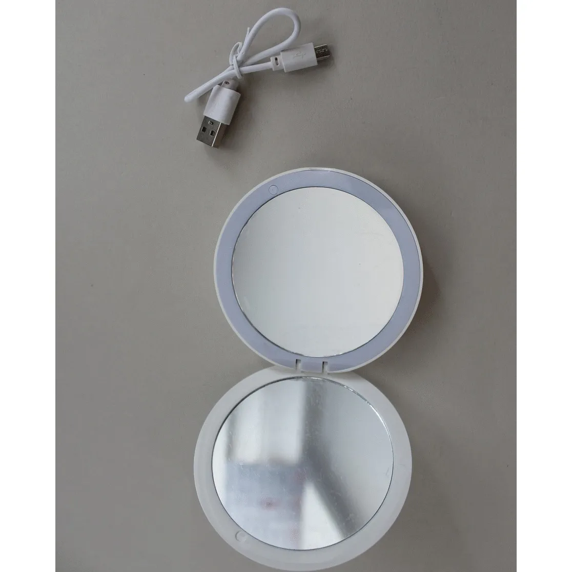 Innova Gods - Oglindă cu lumini LED