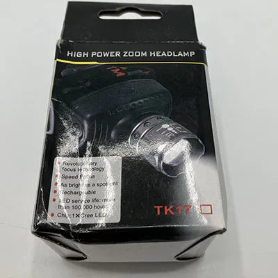 Far negru din plastic dur cu curea textilă. Produs vândut online, în special prin intermediul Garderoben.se.