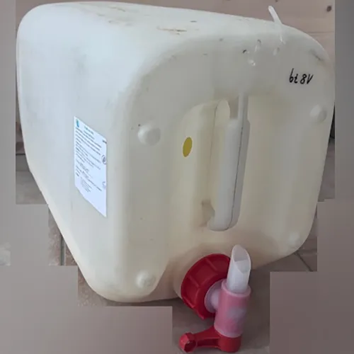 Diferite tipuri de săpunuri lichide pentru mâini furnizate în canistre vrac de 25 kg.