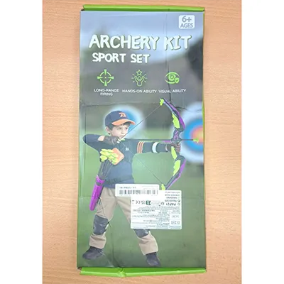 Arc negru, verde și violet cu trei săgeți mici și o țintă. Produs vândut online, în special prin intermediul SHEIN (identificator unic de produs: sl25091638478606468)