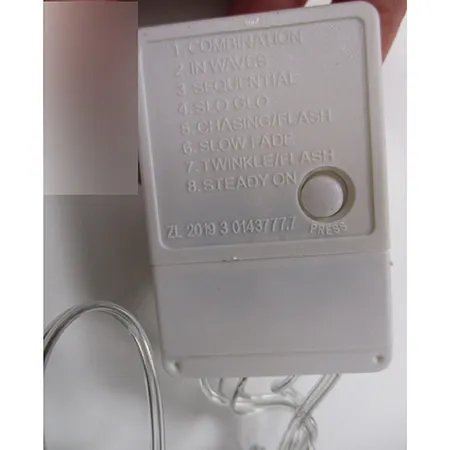 Lanț de iluminat. Produs vândut online, în special prin intermediul AliExpress (identificator unic de produs: 1005004381712135-12000028982264117).