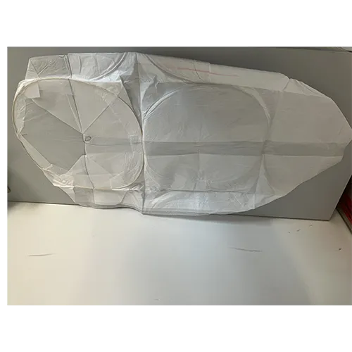 Lanternă albă. Combustibilul pentru flacăra care încălzește aerul poate fi solid, lichid sau gazos. Dimensiuni: 60 × 37 × 37 cm. Produs vândut online, în special prin intermediul kaufland.de și manomano.de.