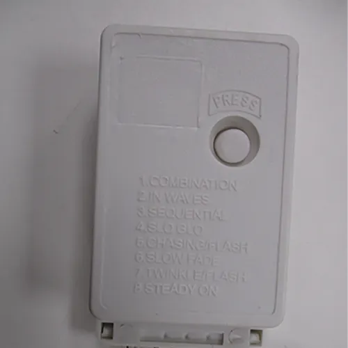 Lanț de iluminat cu descrierea comercială: 3x2 lumini mari de perdea - alb cald. Produs vândut online, în special prin intermediul AliExpress (identificatori unici de produs: 1005005492407907, 12000033434560208).