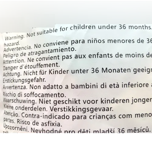 35 de baloane în diferite culori.