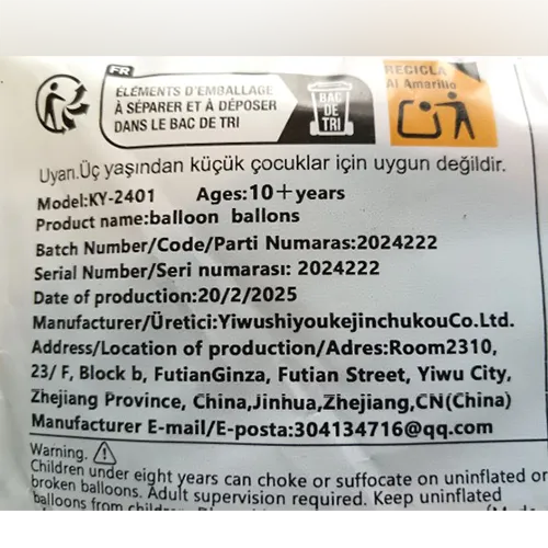 35 de baloane în diferite culori.