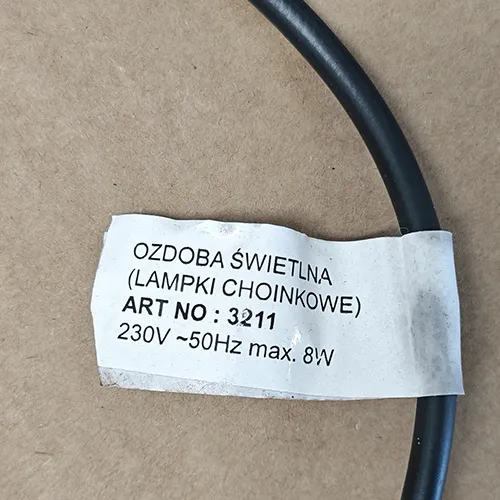 Lanț de iluminat, destinat interconectării, care conține 200 de surse de lumină cu LED-uri neînlocuibile.