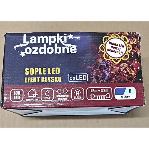 Lanț de iluminat, destinat interconectării, care conține 100 de surse de lumină cu LED-uri neînlocuibile.