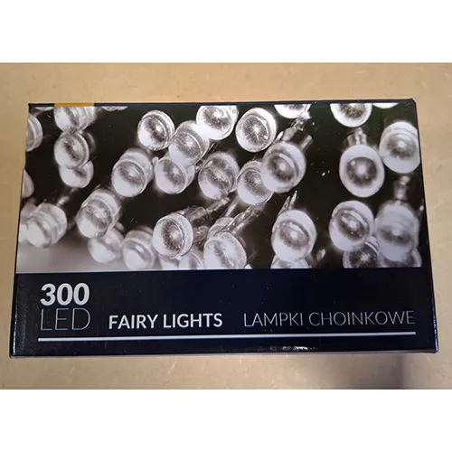 Lanț de iluminat destinat interconectării, care conține 300 de surse de lumină cu LED-uri neînlocuibile. Produsul include un dispozitiv pentru schimbarea modurilor de iluminare.