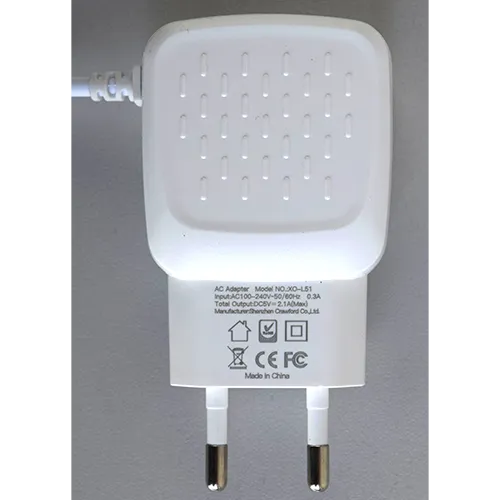 XO - Încărcător USB