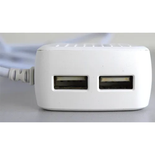 XO - Încărcător USB
